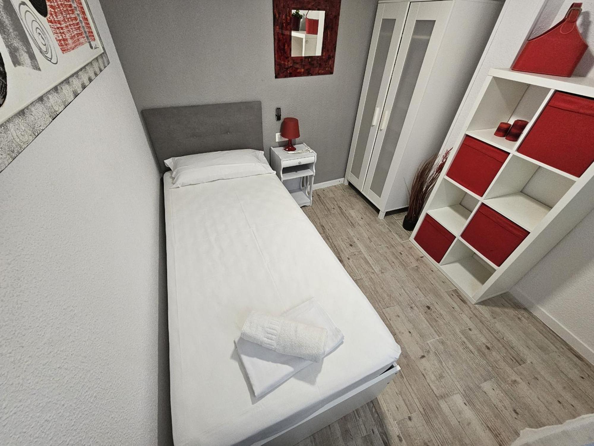 Maria Victoria If Apartment